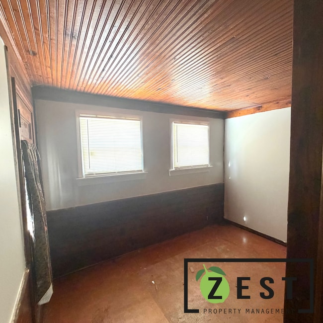 Photo - 19691 Cliff St Unit 19691 Cliff Street #1