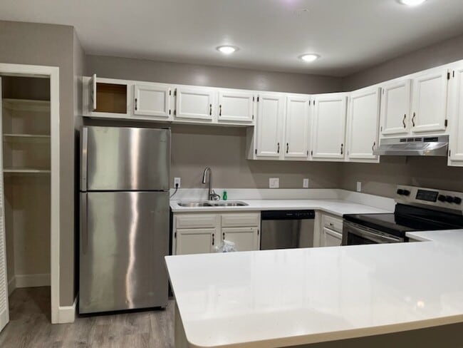 Photo - 1419-1423 1425 Unit 2-1421 Shannon Circle
