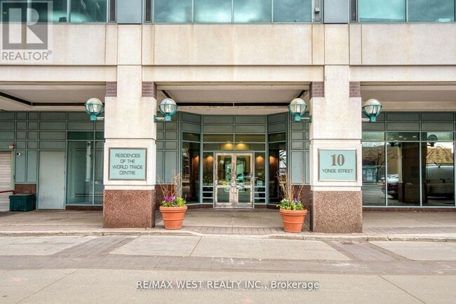 Photo - 10 Yonge St Unit 2511