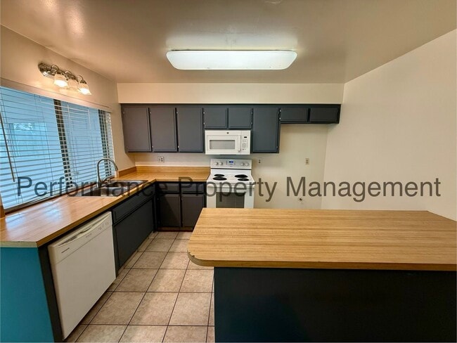 Photo - Charming 3 Bed/2 Bath SW Bakersfield Home w/ RBP & $0 Deposit Option