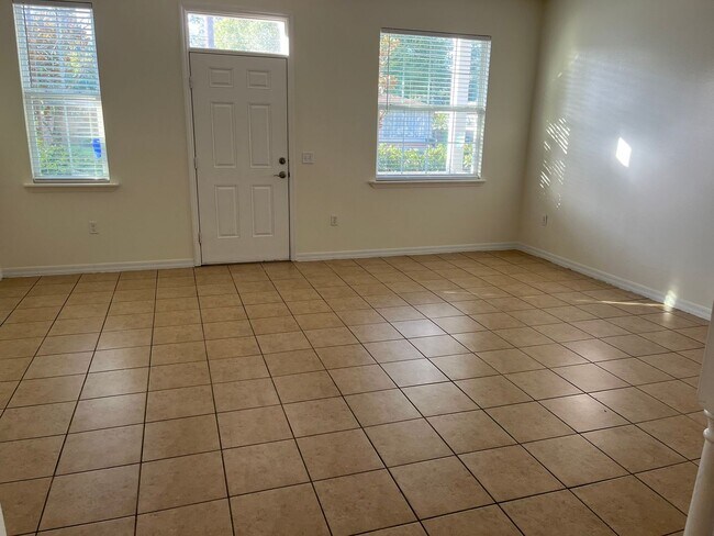 Photo - 3/2.5 Townhouse in Downtown Kissimmee