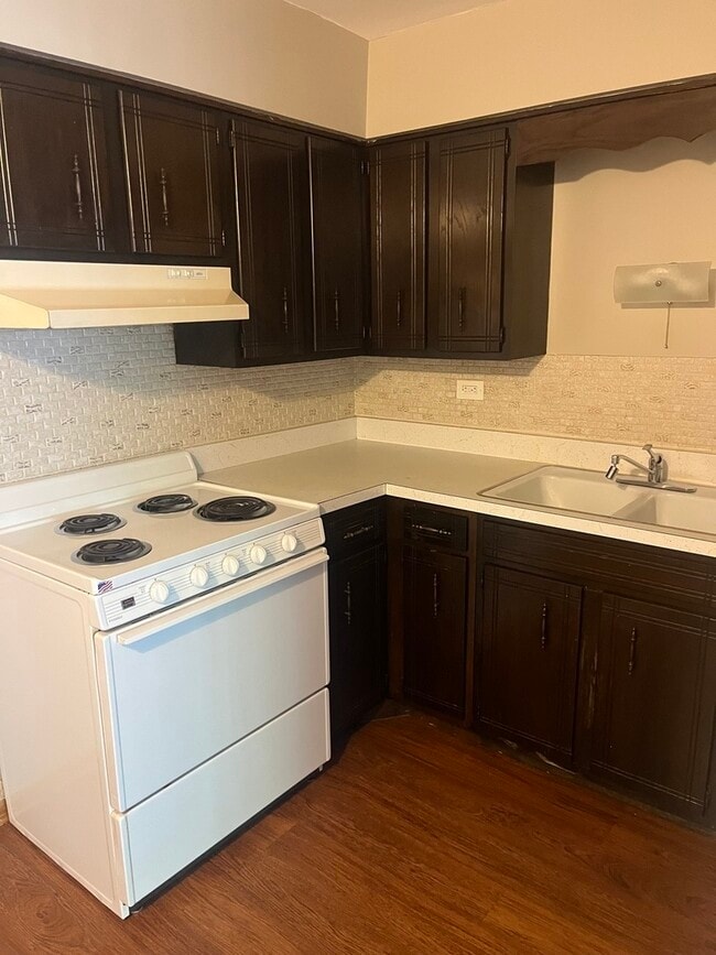 Photo - 11945 S Hamlin Ave Unidad 1B