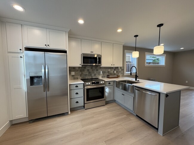 Photo - 6960 NE 18th Ave