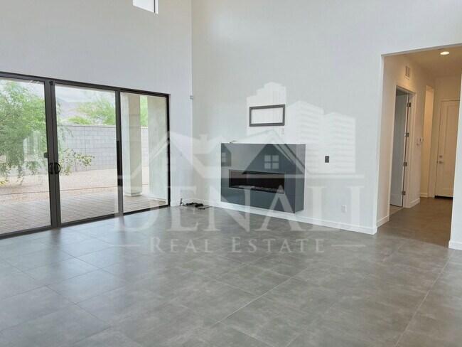 Photo - 10920 E North Ln