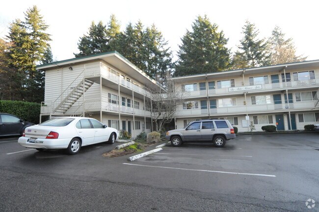Photo - Alder Manor Apartments