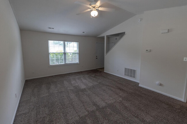 Photo - 3306 E St Charles Rd