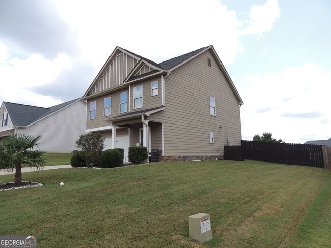Photo - 325 McGiboney Ln