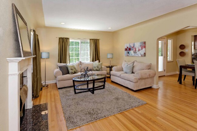 Photo - 2521 Krameria St