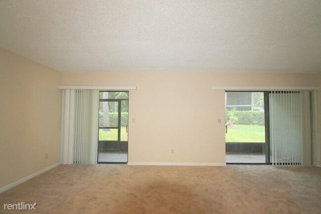 Photo - 2 br, 2 bath House - 3 Veronese Ct