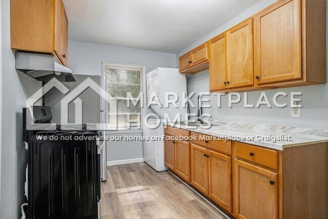 Photo - 2842 Mango Cir NW