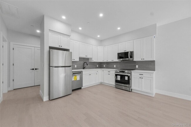 Photo - 10 Market St Unit B