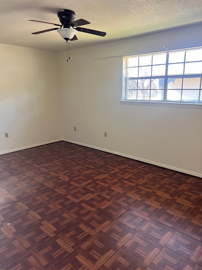 Photo - 24510 Earle Dr