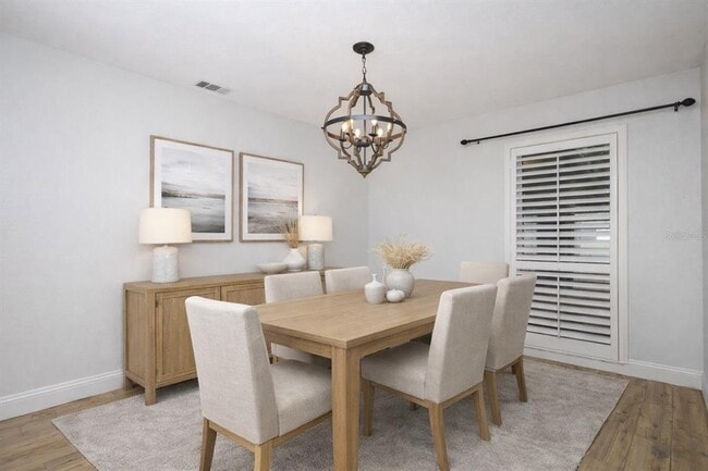 Photo - 411 Valencia Cir