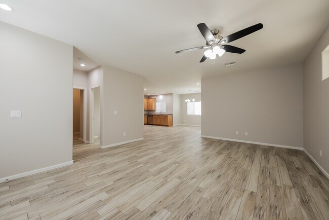 Photo - 1718 W Minton St