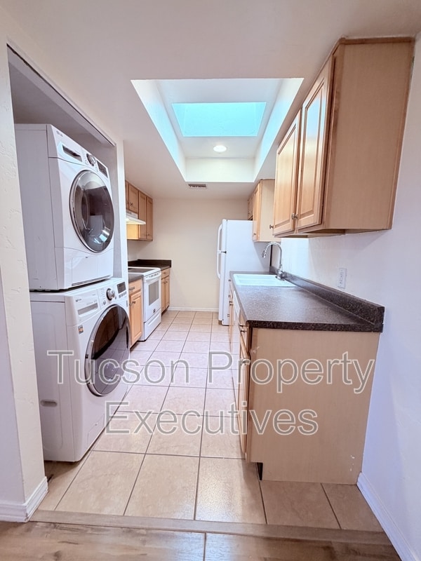 Photo - 455 W Kelso St Unit #232