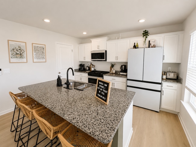 Photo - 121 Roocroft Ct