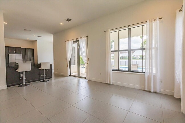 Photo - Northwest 82nd Drive, Pembroke Pines, FL 3...