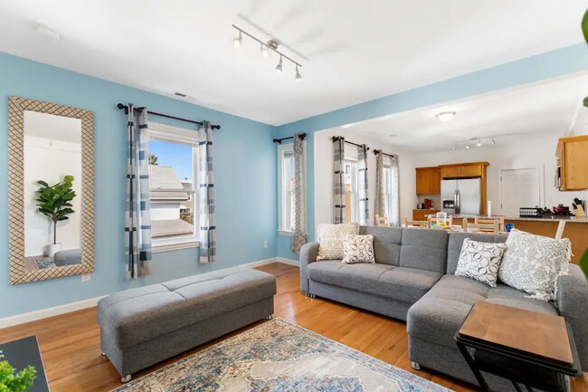 Living Room - 17 Autumn St Unit 3