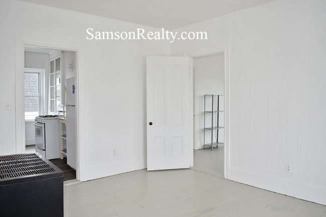 Photo - 427 Wickenden St Unit 3rd