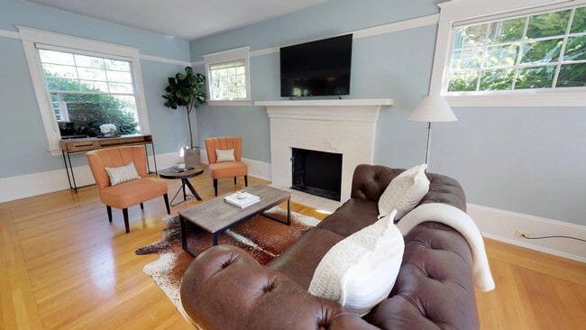 Photo - 2415 NE 15th Ave