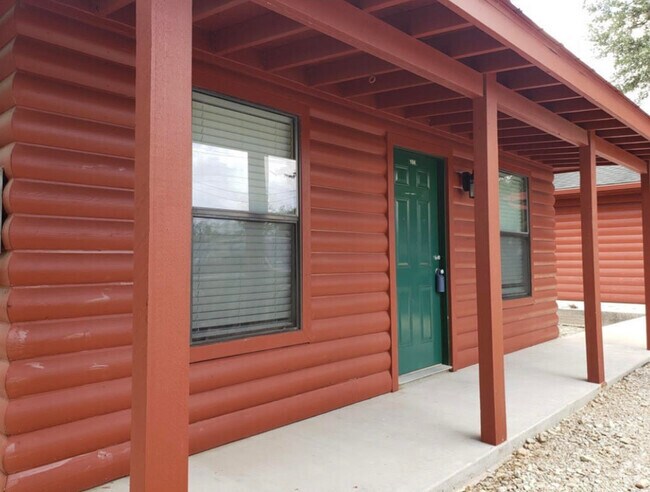 Building Photo - Log Cabin Plaza Unit 106B Rental