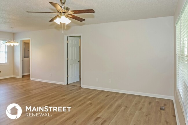 Photo - 417 Congress Dr