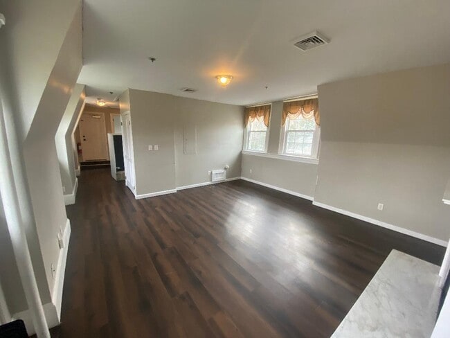 Photo - 35 Main St Unit #1