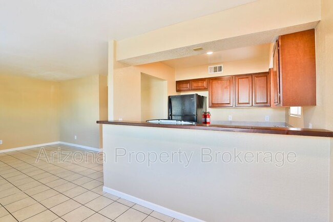 Photo - 603 W Rio Salado Pkwy Condo Unit #104