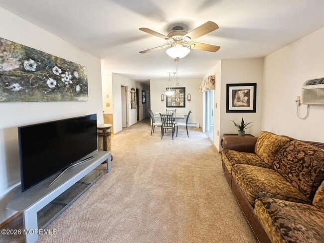 Photo - 12 Pine Cluster Cir