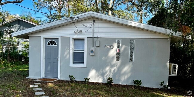 Building Photo - 1219 Holly Ave Rental