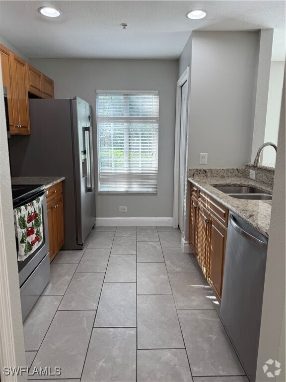 Building Photo - 9470 Ivy Brook Run Unit 810 Rental