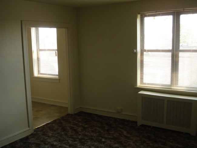 Photo - Springton Manor Apartments