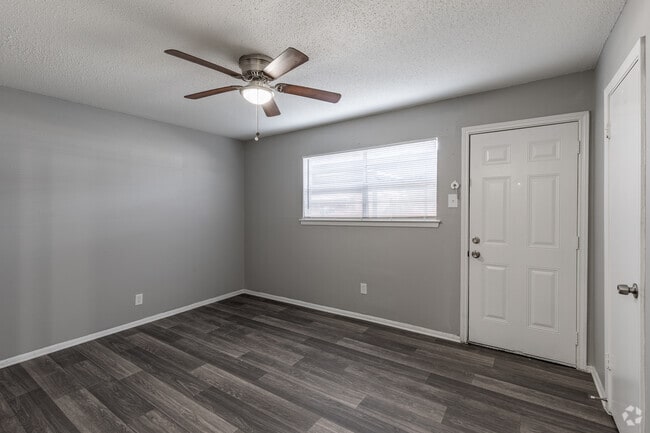 1HAB, 1BA - 598 ft² - Sola