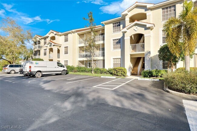 Photo - 4610 St Croix Ln Unit 1027