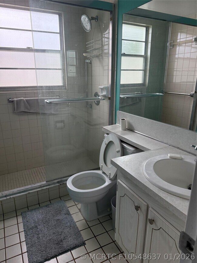 Photo - 476 Tilford S Unit 476