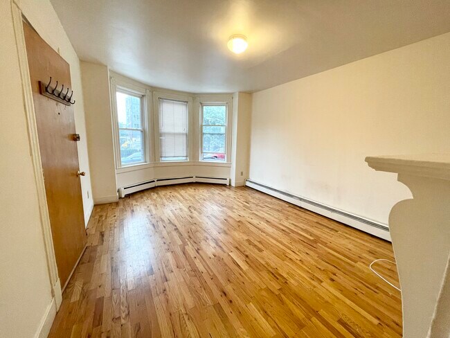 Photo - 1570 Tremont St Unit 1t