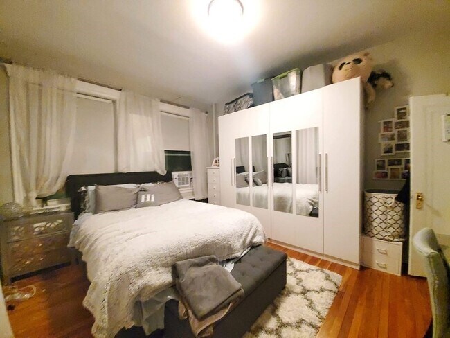 Photo - 72 Strathmore Rd Unit 2B