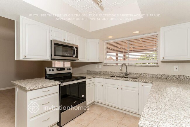 12402 N 49th Ave