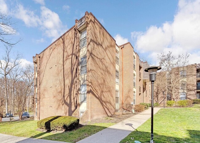 Photo - 3304 Woodburn Village Dr Unit 22