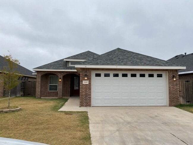 Building Photo - Beautiful 4 Bedroom in Desert Ridge