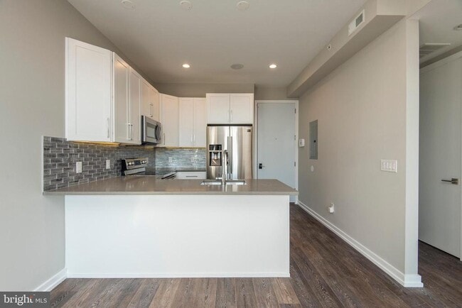 Photo - 1340 S 13th St Apartment Unit 3G