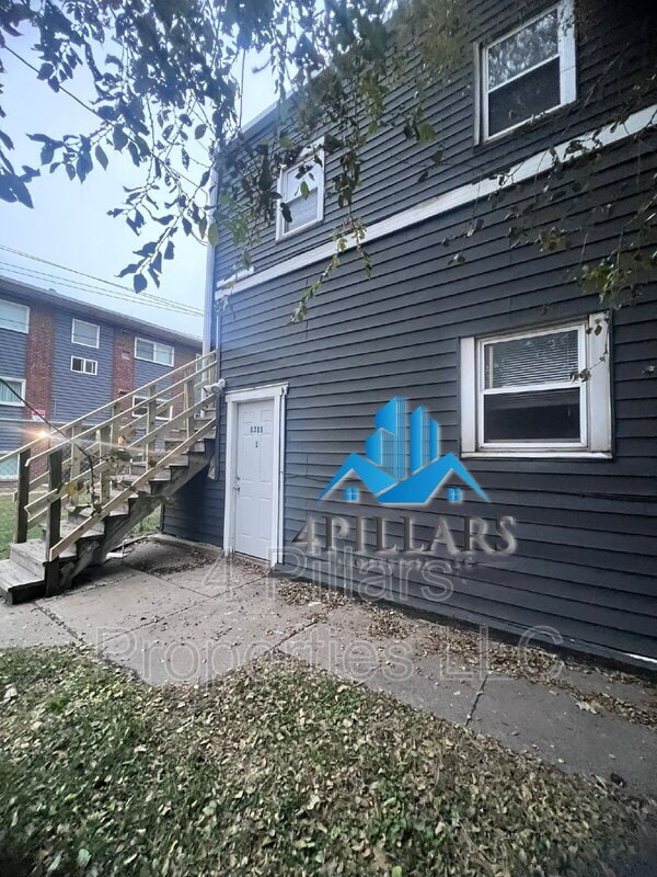 Building Photo - 1311 E Columbus Dr Unit 2