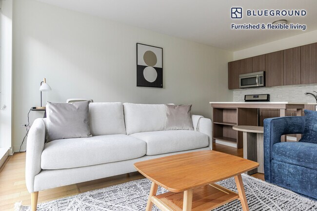 Photo - 340 E North Water St Unidad SI FL16-ID1364