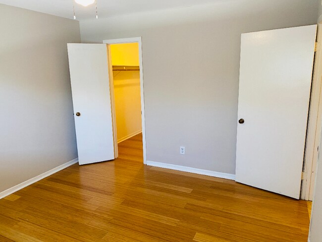 Photo - 1414 Castle Ct Unit 10