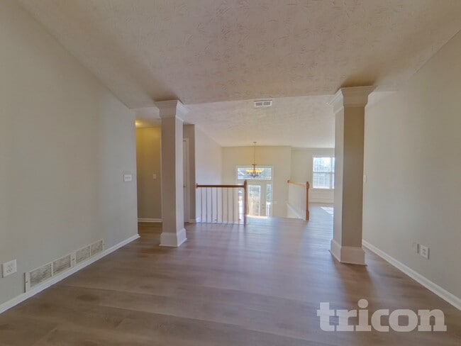 Photo - 3575 Wake Robin Way