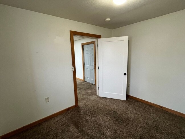 Photo - 1319 E Main St Unit Lower