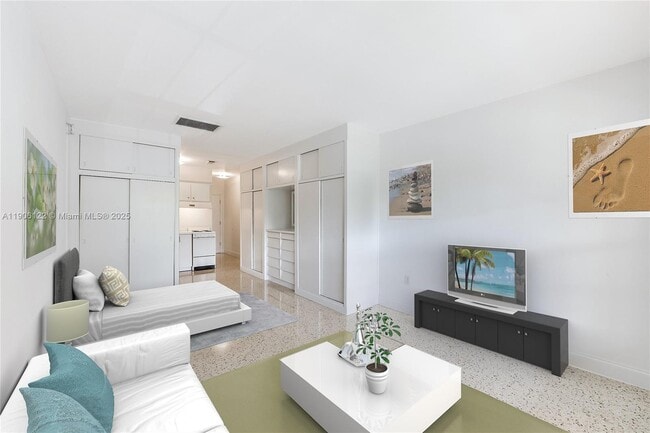 Building Photo - 33 Salamanca Ave Unit 2FL