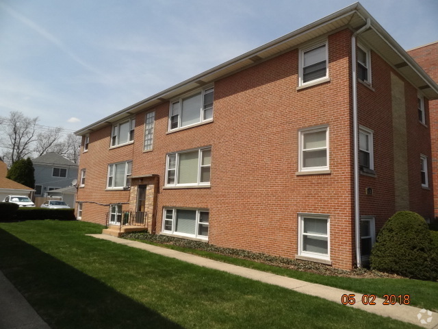 Building Photo - 6636 N Harlem Ave Unit 1W Rental