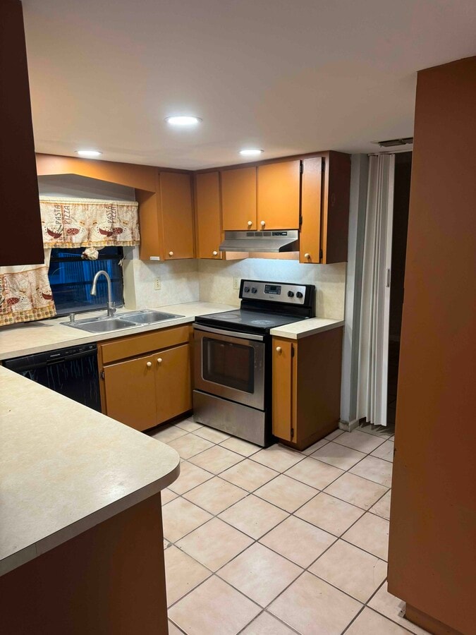 Photo - 844 Ryanwood Dr