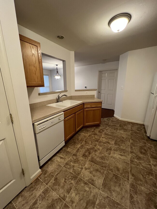 Photo - 500 Marshall Ct